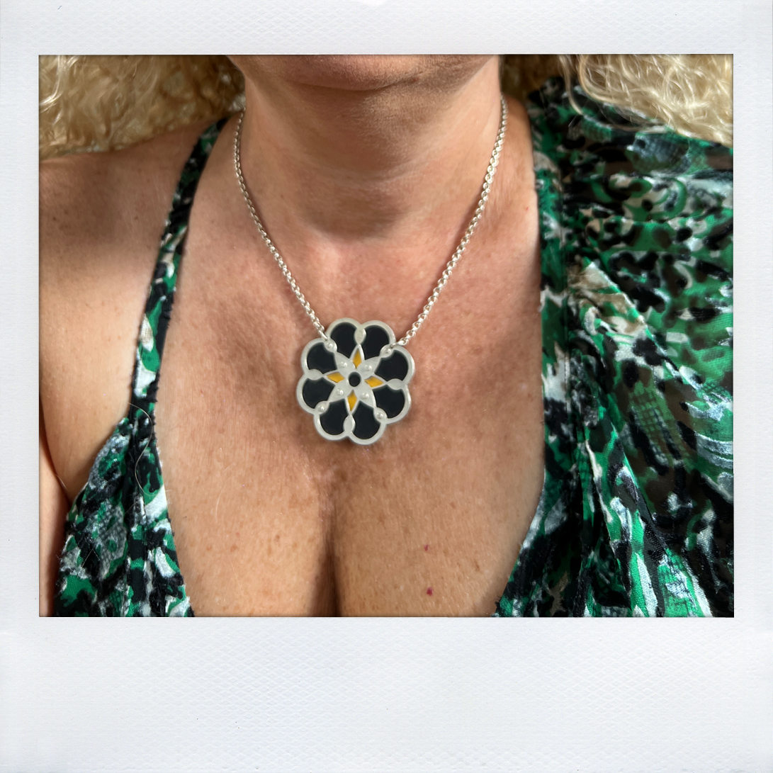 CORSAGE NECKLACE - CHICORY – Gogo Jewelry