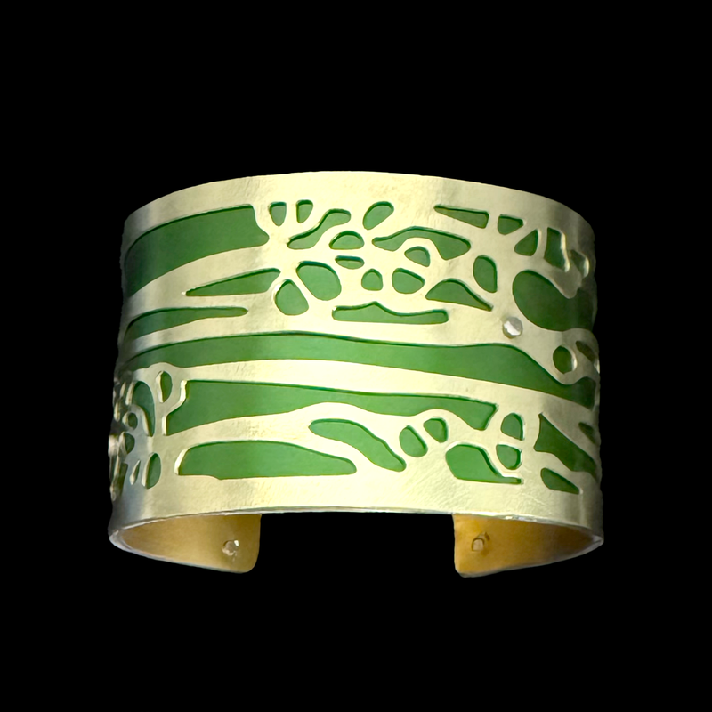 SEAPODS HORIZONTAL CUFF LARGE BRASS