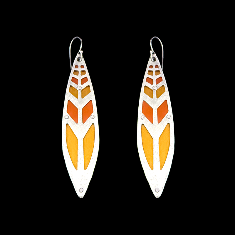 DECO SPEAR EARRINGS 2-TONE
