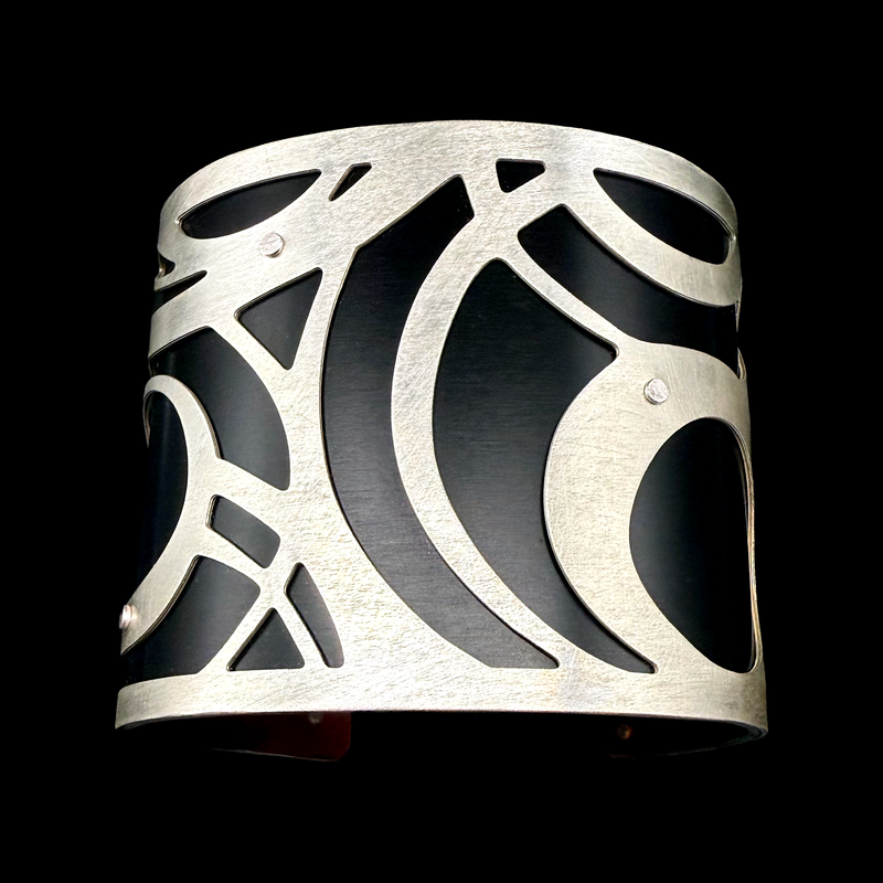 FREQUENCY CUFF LARGE