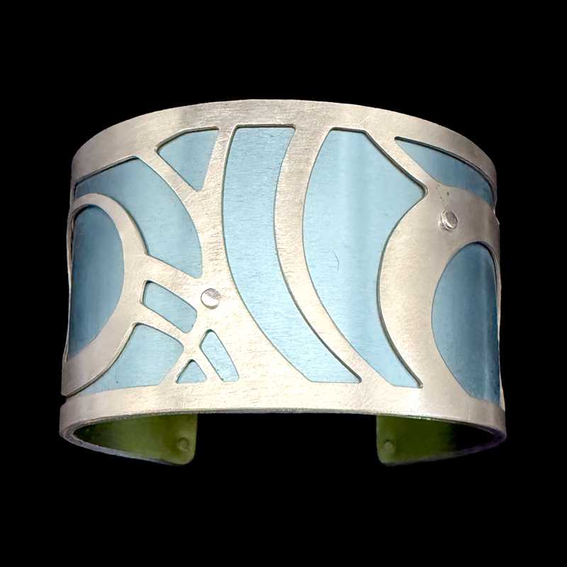 FREQUENCY CUFF MEDIUM