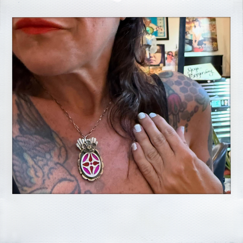 KOLUS TEARDROP NECKLACE