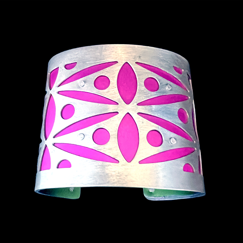 SPEAR CUFF LARGE