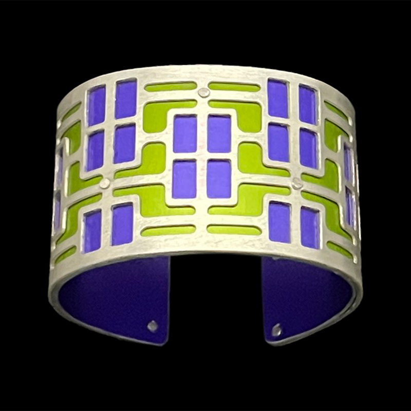 MID CENTURY MODERN CUFF TWO-TONE MEDIUM