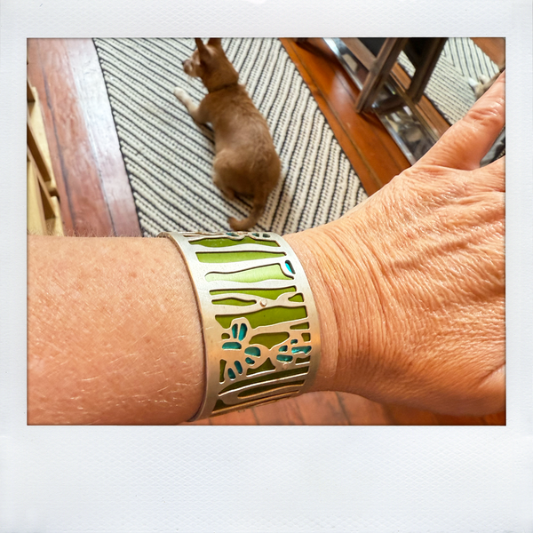 SEAPODS VERTICAL CUFF TWO-TONE MEDIUM