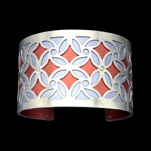 PINWHEEL CUFF TWO-TONE MEDIUM