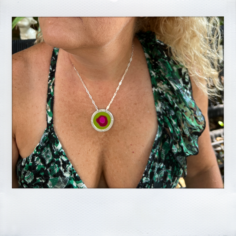ORBIT NECKLACE LARGE 1.5"