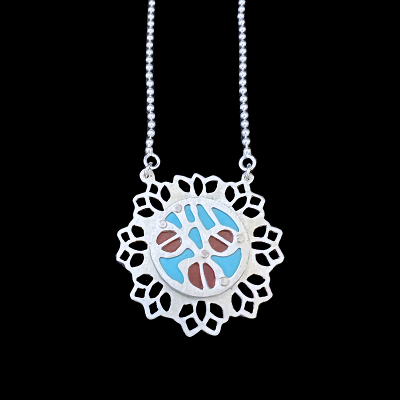 MEDALLION NECKLACE - SMALL LACED SEAPODS