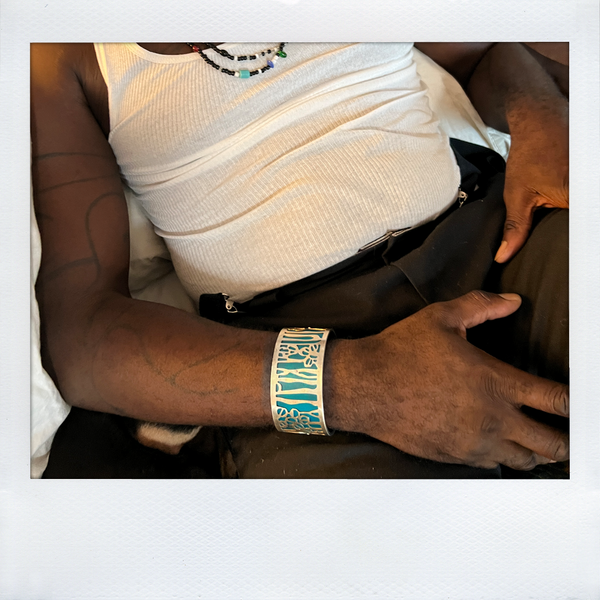 SEAPODS VERTICAL CUFF EXTENDED LENGTH TWO-TONE MEDIUM