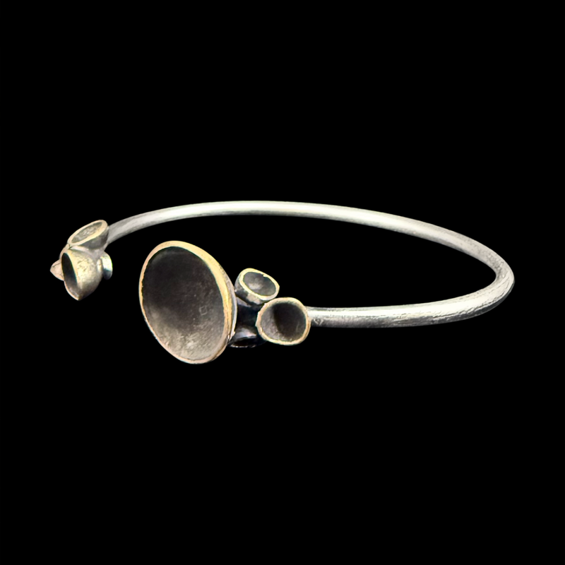 EVOLVED SEAPODS BANGLE