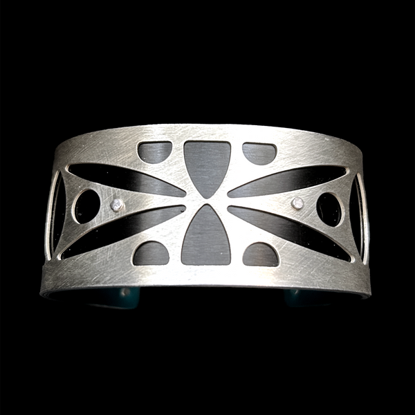 SPEAR CUFF SMALL