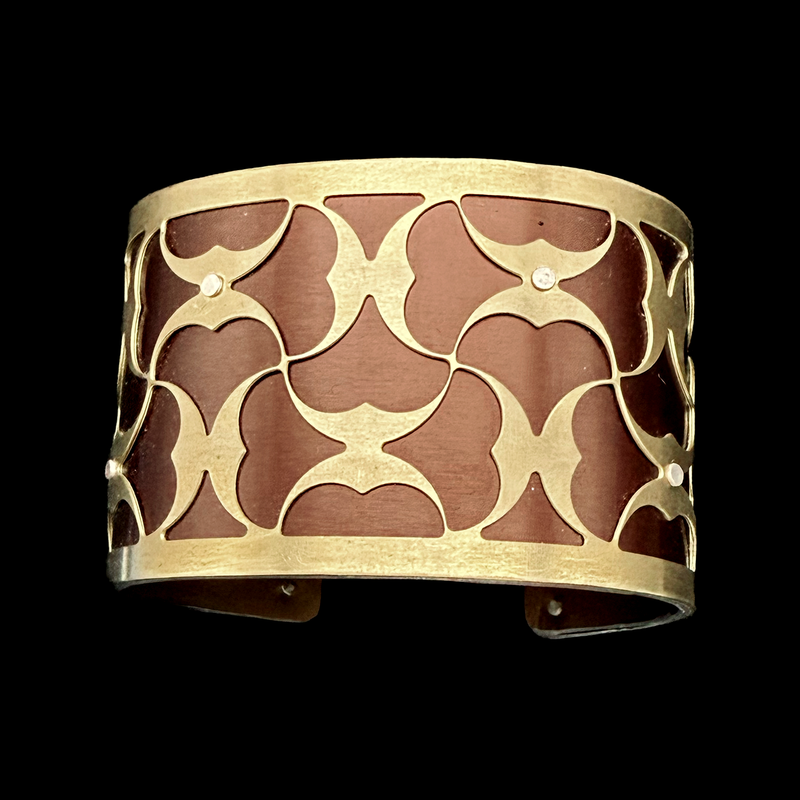 ALHAMBRA CUFF MEDIUM BRASS