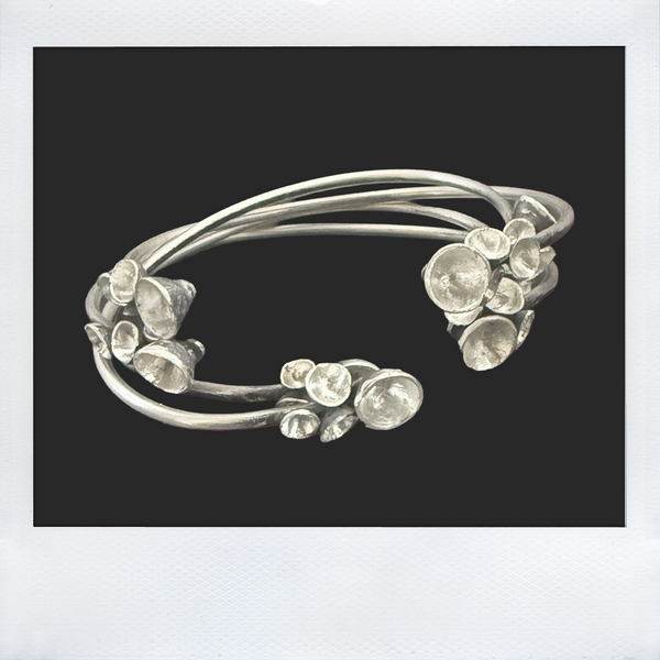 EVOLVED SEAPODS BANGLE - STERLING