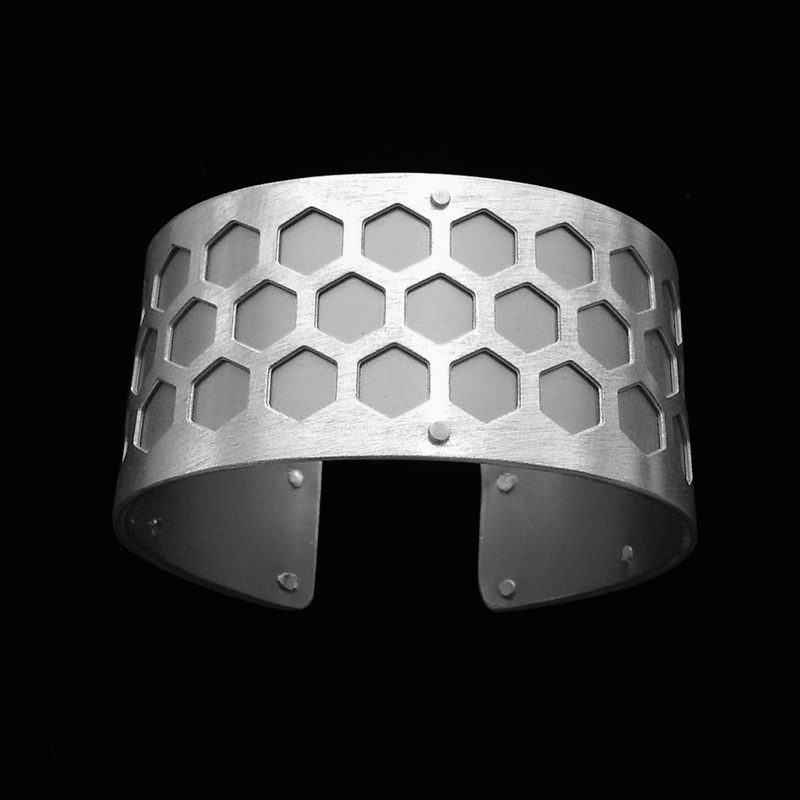 HONEYCOMB CUFF SMALL