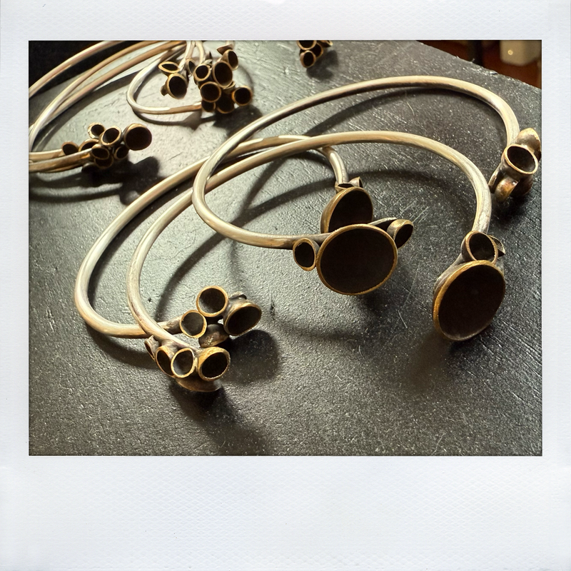 EVOLVED SEAPODS BANGLE