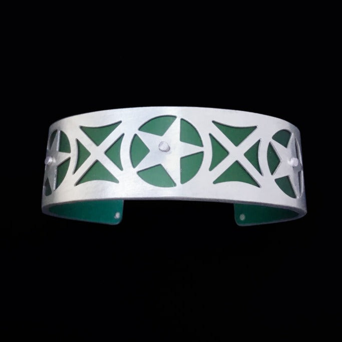 Extra Small Tiny Star Cuff