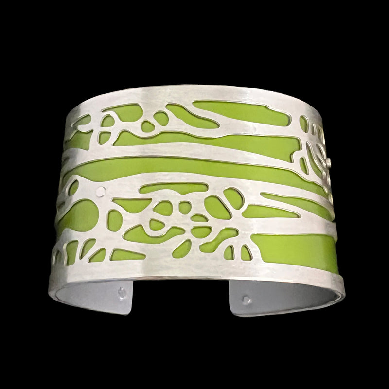 Medium Horizontal Seapod Cuff