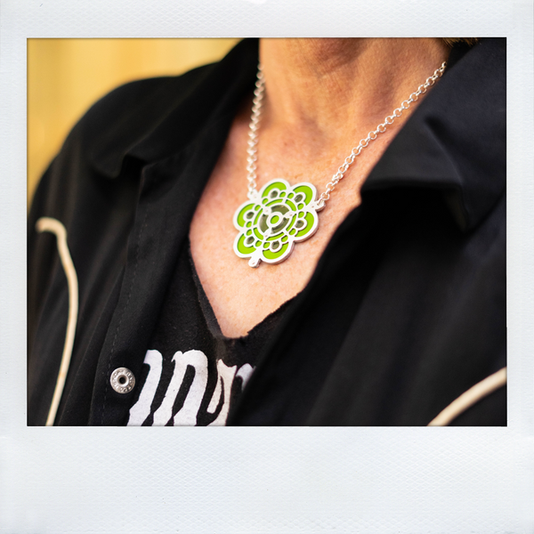 CORSAGE NECKLACE - MAYPOP