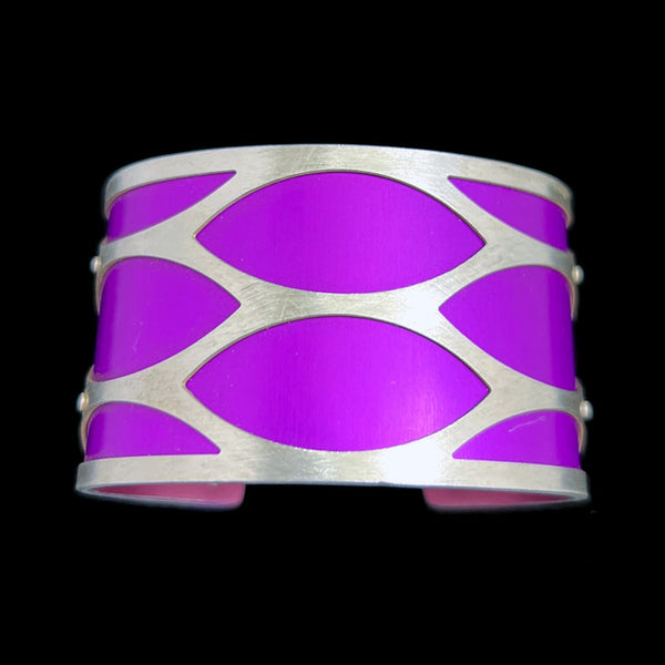 GRATE CUFF MEDIUM