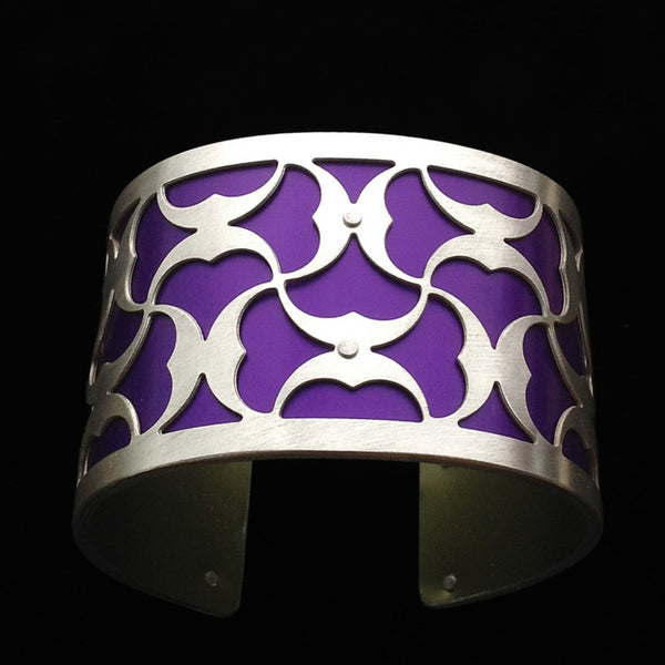 Medium Alhambra Cuff