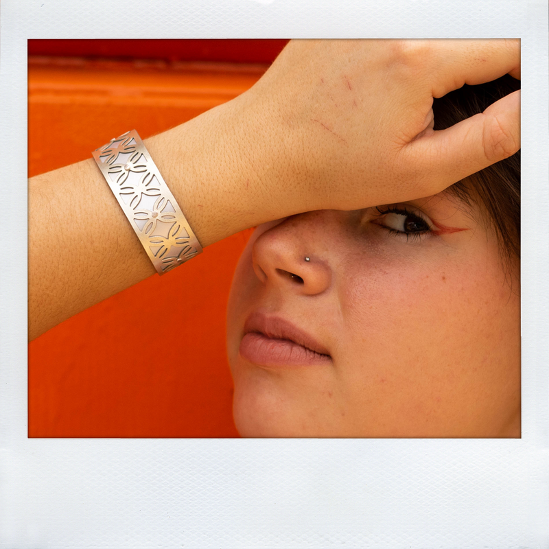 BUTTERFLIES CUFF EXTRA SMALL